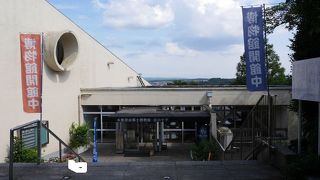 古墳から出土した金のすずを中心とした展示