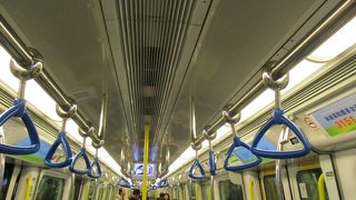 安くて便利、ラッシュ時の混雑は日本と同じです