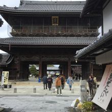 大通寺山門