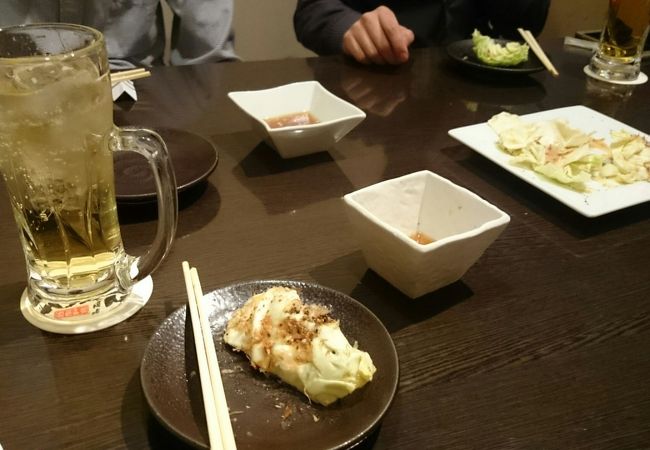 飲み物も食べ物も３００円均一！