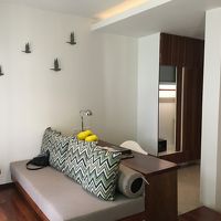 ソファ、デスクスペース