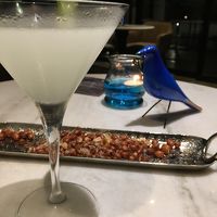 Bar：ハッピーアワーはカクテル半額でした