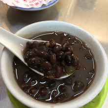 ２回目は小豆のチェーを食べました。