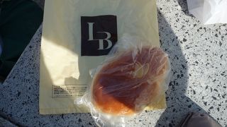 ハード系、菓子パン、おかずパンと種類豊富！