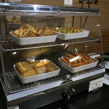 食べ物がたくさんあります