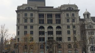 ☆外灘1号☆ツートンカラーの分かりやすい建物♪