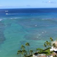 ラナイから見た「ワイキキの海＆カヴェヘヴェヘ」
