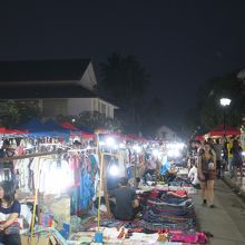 ナイトマーケット