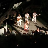 ラナイから見た「ハレクラニのフラダンス・ショー」