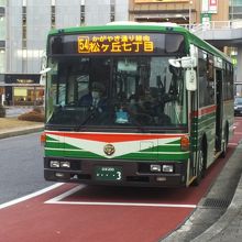 近江鉄道バス、南草津駅前にて。