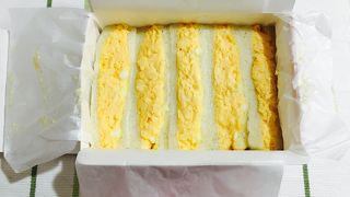 宝塚名物のたまごサンドイッチ