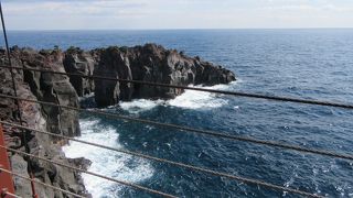 断崖が続く絶景です。