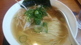 厚木の人気ラーメン　麺や食堂