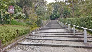 殆どの参拝客が女坂を利用していました