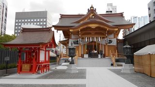 再建されてきれいになりました