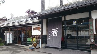 無料で試飲をさせてもらえます