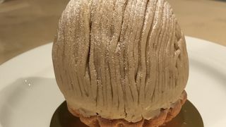 ニューオータニでスーパーモンブランとスーパークロワッサンを購入