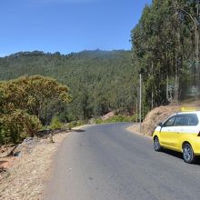 チャーターしたTOYOTAのタクシー