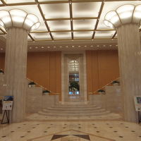 入ってすぐに見えるロビーの様子