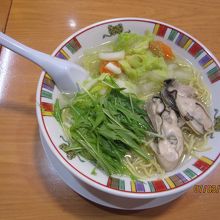 牡蠣ラーメン