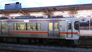 ４人掛けボックスシートが装備された３１３系に乗れる場合があります