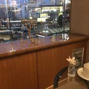 優雅な喫茶コーナー