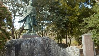 大堰川の開鑿王と言われていた人物の銅像