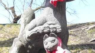 狛犬ならぬ狛狐