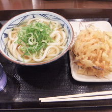 ネギをいっぱいかけるのがいいのです(^-^)