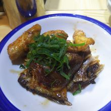 鯛のあらの煮つけ