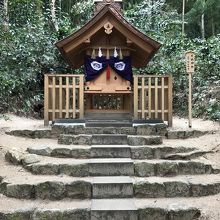 八重垣神社奥の院、天鏡神社。先にお参りをしましょうね～！