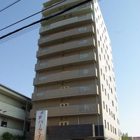 目立つし、たいへんわかりやすい建物です。