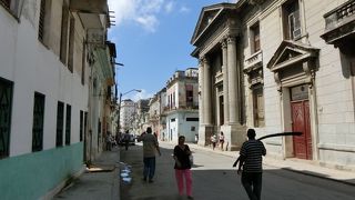 味のある旧市街と世界遺産の要塞群