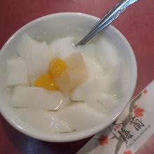 デザートの杏仁豆腐