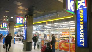 お土産探しに便利 