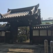 寺町の一角。