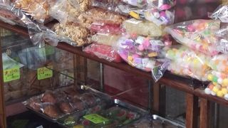 古き良き昔ながらの和菓子屋さん