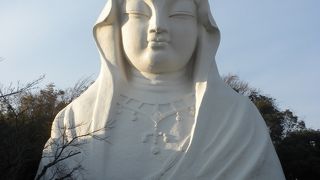 実は胸像だった「大船観音」