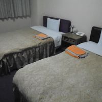 部屋は広めです