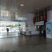 駅コンコース