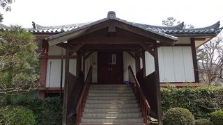 必見の「障壁画」