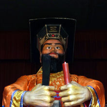 手作り感満載のチープさを醸し出しています。