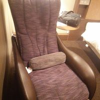 最新のマッサージチェア付きでした。