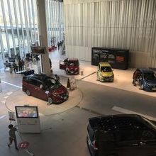 けっこうな数の車が。