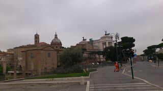 ヴェネチア広場への道