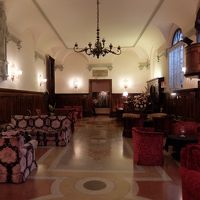 ロビー。ちょっとした宮殿みたい