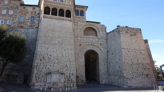 エトルリア時代の城門