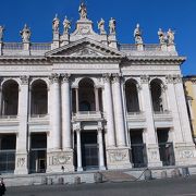 ローマの四大大聖堂の１つだけのことはある