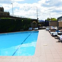 屋外プールもあります。