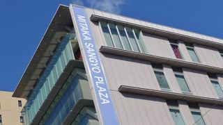 訪ねるほどの場所ではない